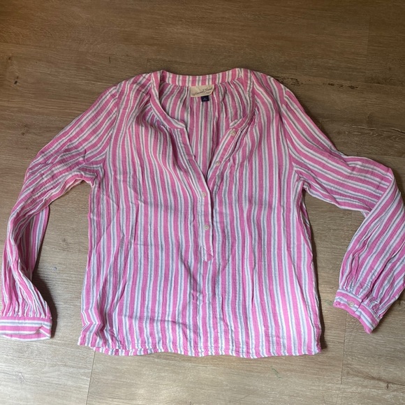 Universal Thread Tops - Universal thread blouse